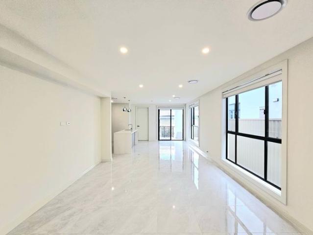 Modern Duplex Living in the Heart of Schofields Within Riverbank Public and The Ponds High Catchment
