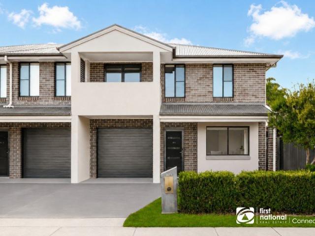 Modern Duplex Living in a Convenient Location