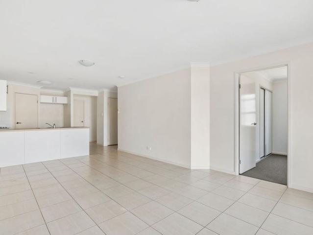 Modern Duplex Living in a Convenient Location