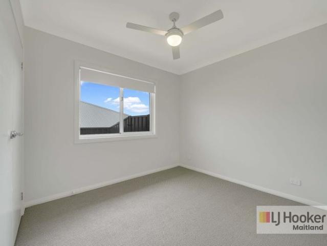 Modern Duplex Living in Convenient Gillieston Heights