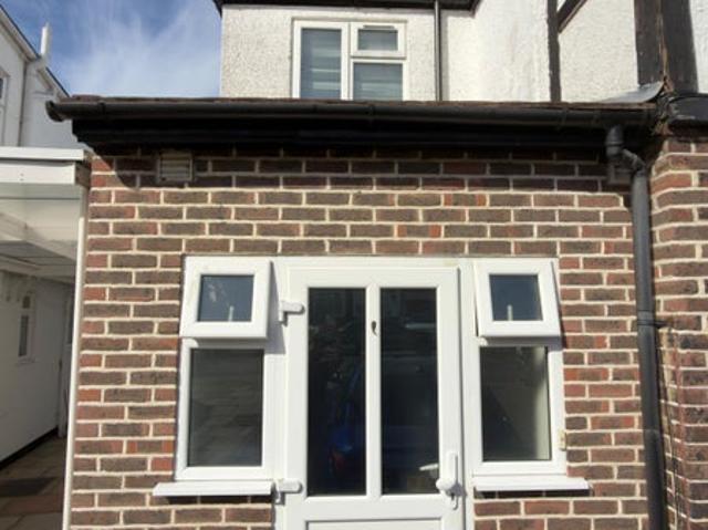 Modern Duplex Studio | Bills Inc | 2m to Tube