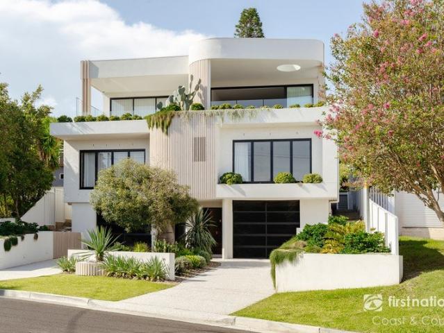 Modern Duplex with Luxury Finishes