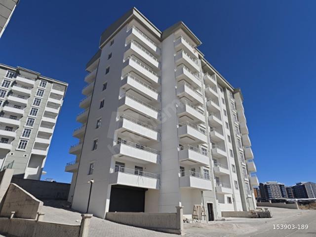 MODERN EMLAK FARKIYLA 2+1 GENİŞ BALKONLU CEVHER DUDAYEV MAHALLES