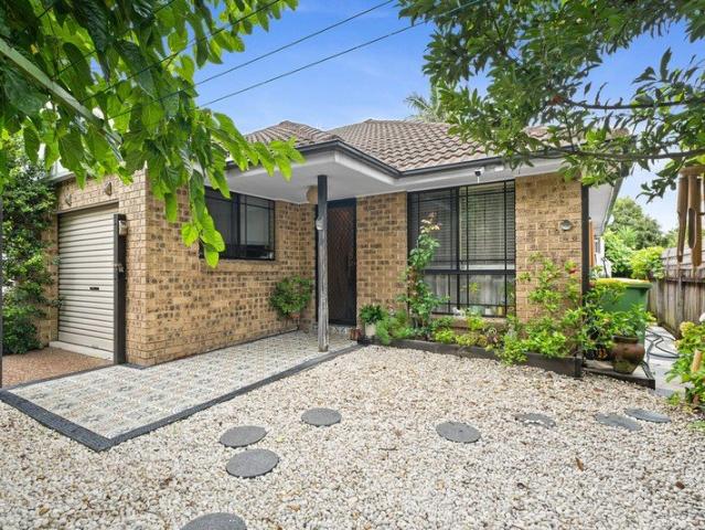 Modern Entertainer in Convenient Ourimbah Pocket