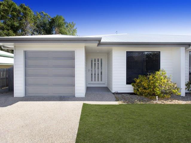 Modern Entertainer with Huge Deck in Heart of Hermit Park!