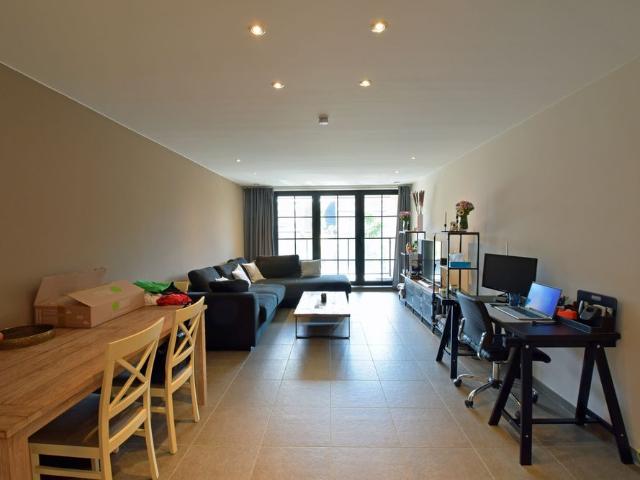 Modern en energiezuinig appartement op centrale ligging in Eeklo!