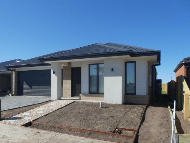 MODERN, ENERGY EFFICIENT FAMILY HOME