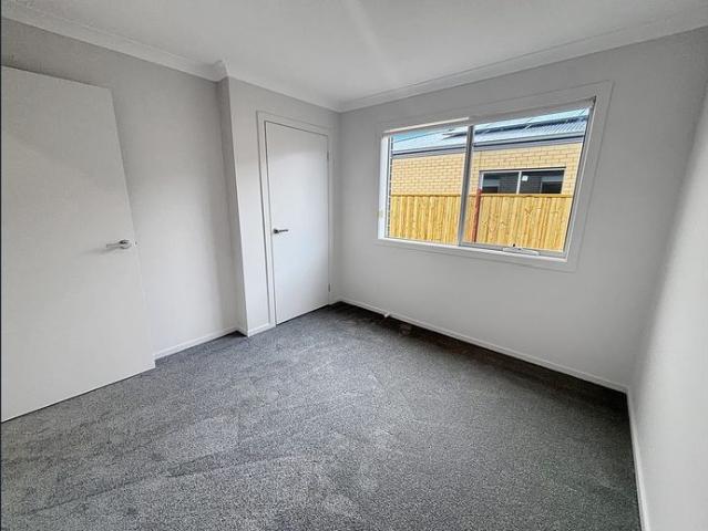 Modern, Energy Efficient Family Home in the Heart of Leopold