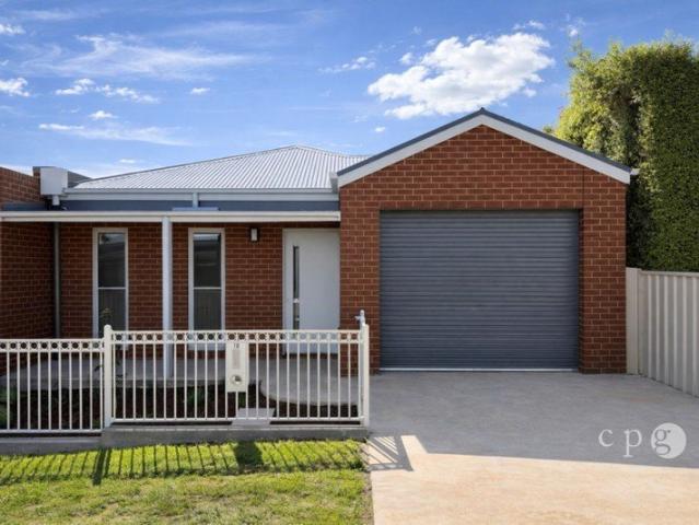 Modern, Energy Efficient Living in a Prime Castlemaine Location