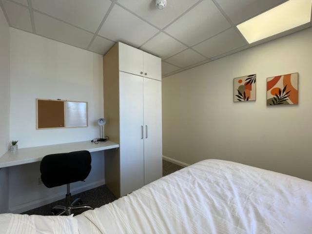 Modern Ensuite Bedsit Available
