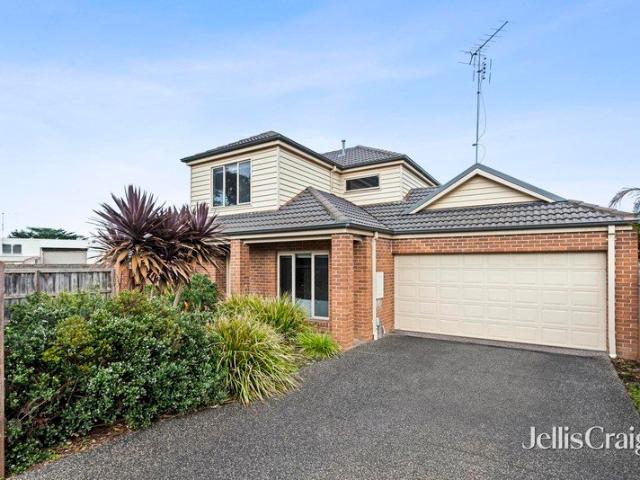 Modern Ease, 300m to the River