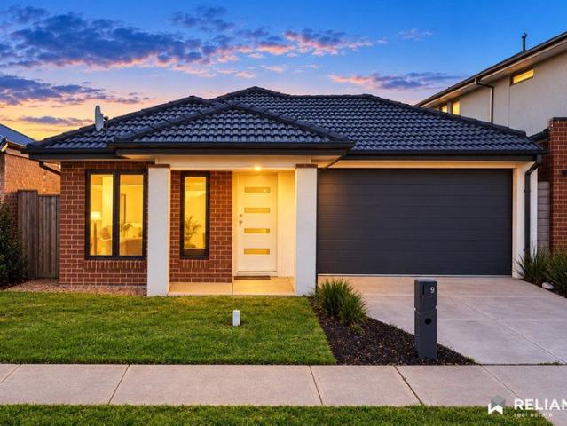 Modern East Facing Family Home | Built 2023 | 350m²