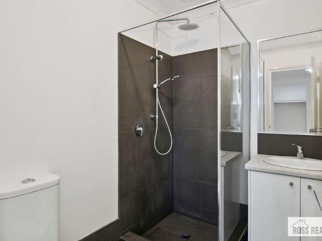 MODERN, EASY CARE LIVING NEAR THE SWAN VALLEY