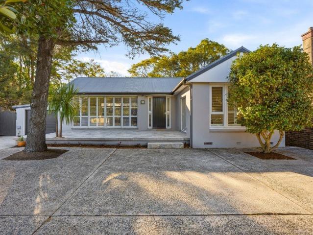 Modern easy care stunner blends privacy with comfort