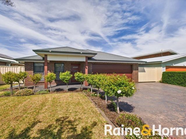 Modern, Easy Living with Room to Move