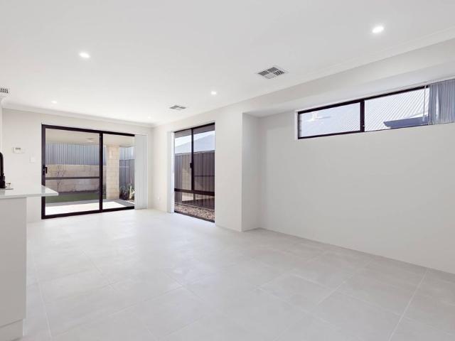 Modern Eglinton Living with Space to Settle In