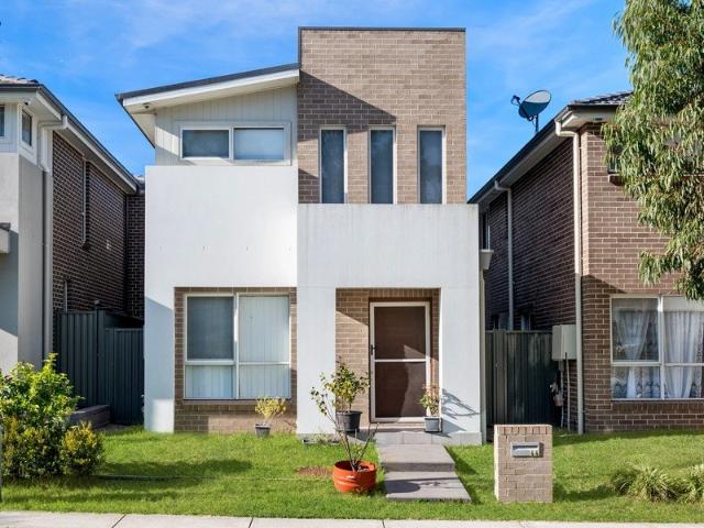 Modern Elegance & Endless Space in a Prestige Pocket!