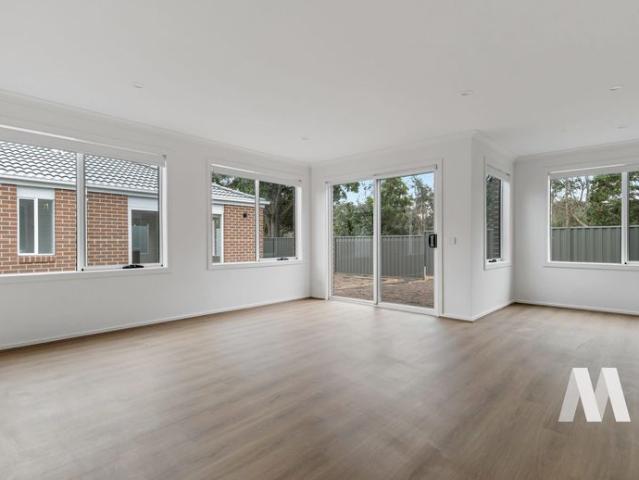 Modern Elegance & Everyday Convenience in Pakenham