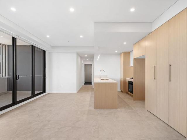 Modern Elegance in Roselands: Contemporary 2 Bedroom Apartment