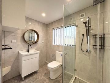 Modern Elegance in the Heart of Tahmoor