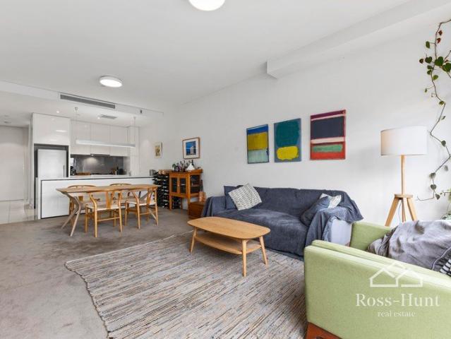 Modern Elegance in the Heart of Union Road Village