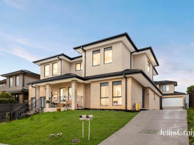Modern Elegance Meets Everyday Convenience in a Prized Chadstone Pocket
