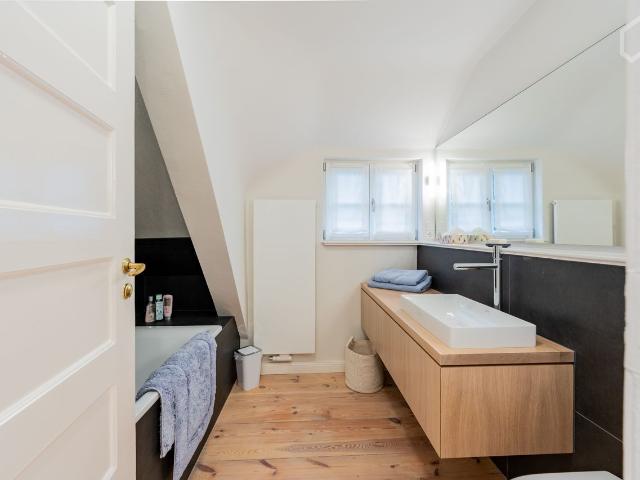 Modern Elegance Meets Heritage at Am Heidehof, Berlin Amsterdam Apartments for Rent