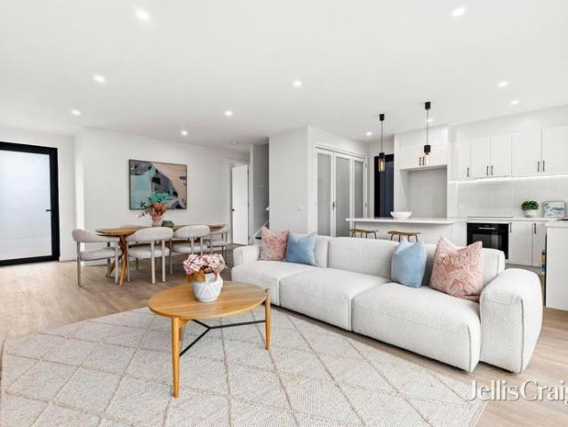 Modern Elegance with Spacious Family Living
