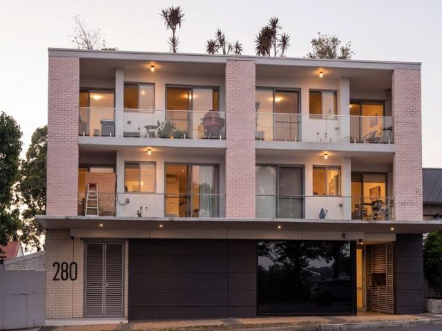 Modern Elegance with Sunlit Interiors and Scenic Views