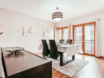 Modern & Elegant 2 bedroom in Amadora