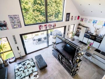 Modern, elegant, einzigartig: Exklusive Maisonette Wohnung mit offener Galerie in bester Lage