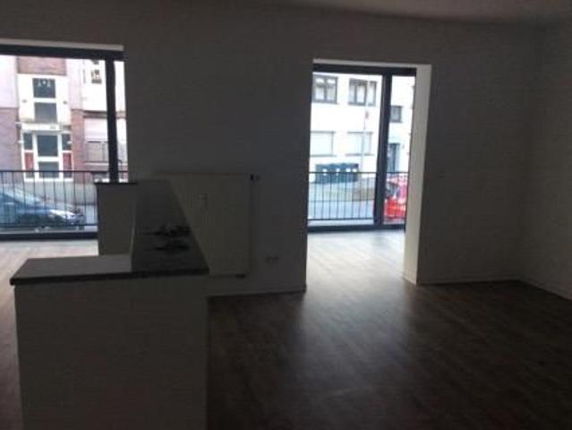 Modern & Extrovertiert 2 Zimmer Wohnung mit Wintergarten