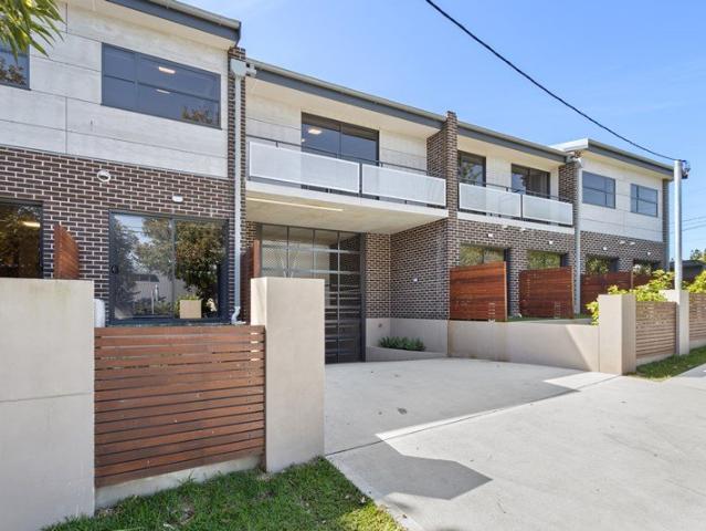 Modern Executive Studio Apartment in Central Forestville