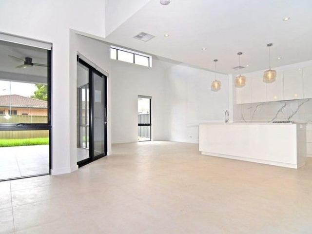 MODERN EXECUTIVE TWO STOREY HOME