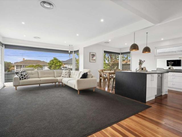 Modern expansive family living in ever popular Herne Hill