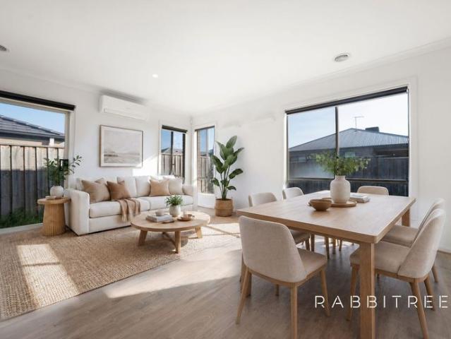 Modern Four Bedroom Family Home in a Convenient Wyndham Vale Location