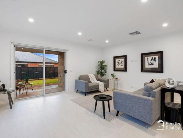MODERN FOUR BEDROOM FAMILY HOME IN HUNTLY