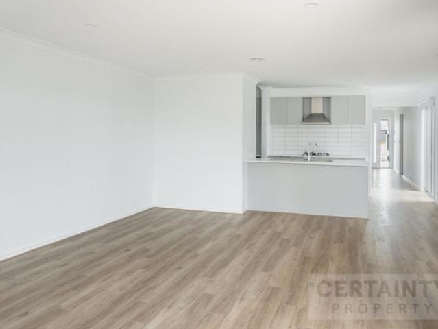 Modern Four Bedroom Family Home in Strathtulloh Perfect for Convenience and Comfort!