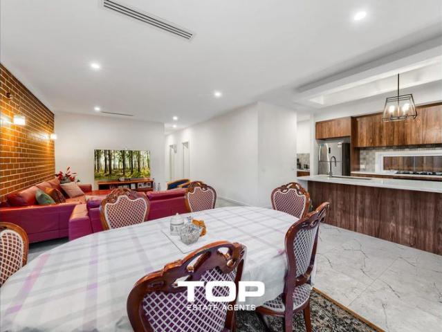 Modern Four Bedroom Family Home in Smith Lane Estate!