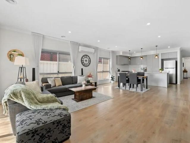 Modern Four Bedroom Family Home in Smith Lane Estate!