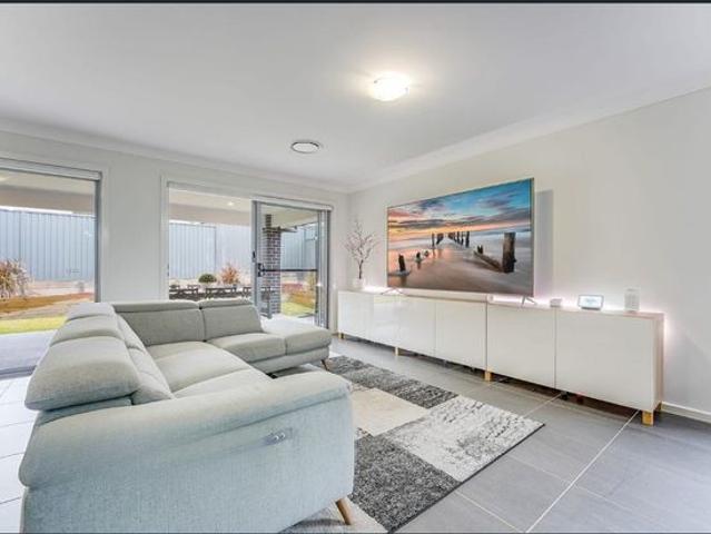 Modern Four Bedroom Family Home with Spacious Alfresco