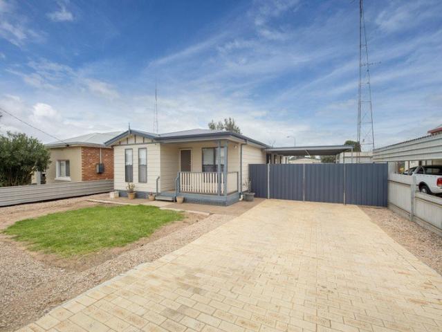 Modern Four Bedroom Family Home