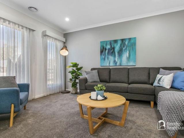 MODERN FOUR BEDROOM FAMILY HOME