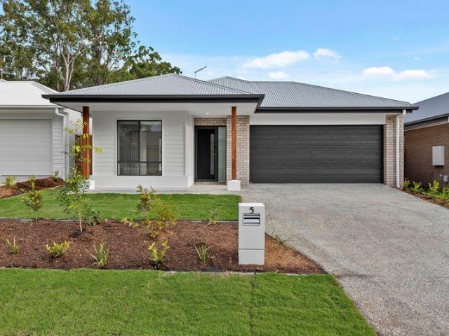 Modern Four Bedroom Family Living