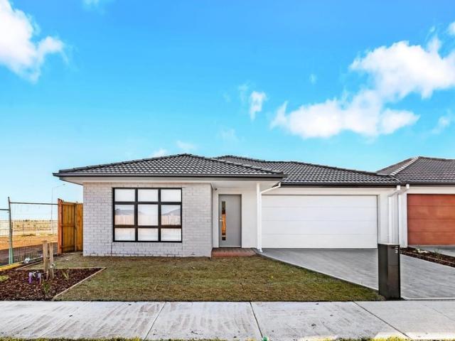 MODERN FOUR BEDROOM HOME FOR RENT IN MAMBOURIN