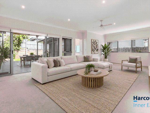 Modern Four Bedroom Home in Exclusive Mossvale Estate