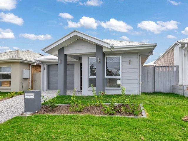 Modern Four Bedroom Home in Flagstone!
