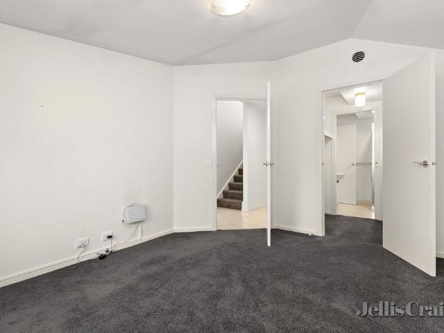 Modern Four Bedroom Home in Ideal Location