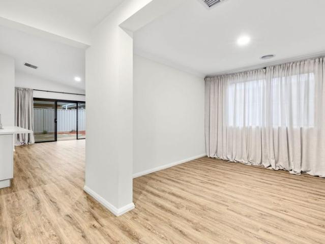 Modern Four Bedroom Home in Leneva