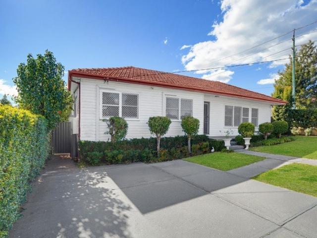 Modern Four Bedroom Home In prime Location!